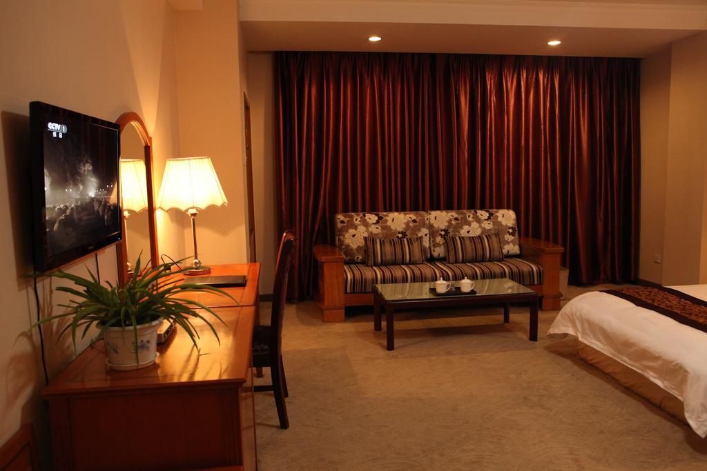 Tianhong Hotel Hà Trạch Phòng bức ảnh